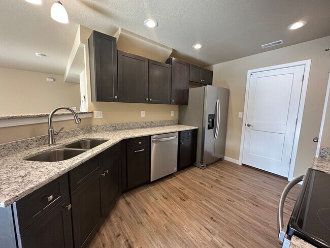Foto del edificio - Gorgeous Townhome in 80917, off Austin Blu...