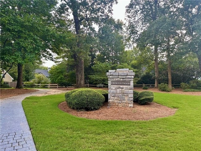 Building Photo - 1224 Crescentwood Ln