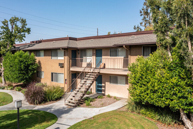 Building Photo - Casa Sierra Apartment Homes