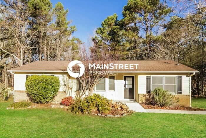 Primary Photo - 3 Bedroom Pet-Friendly Home in DALLAS, GA ...