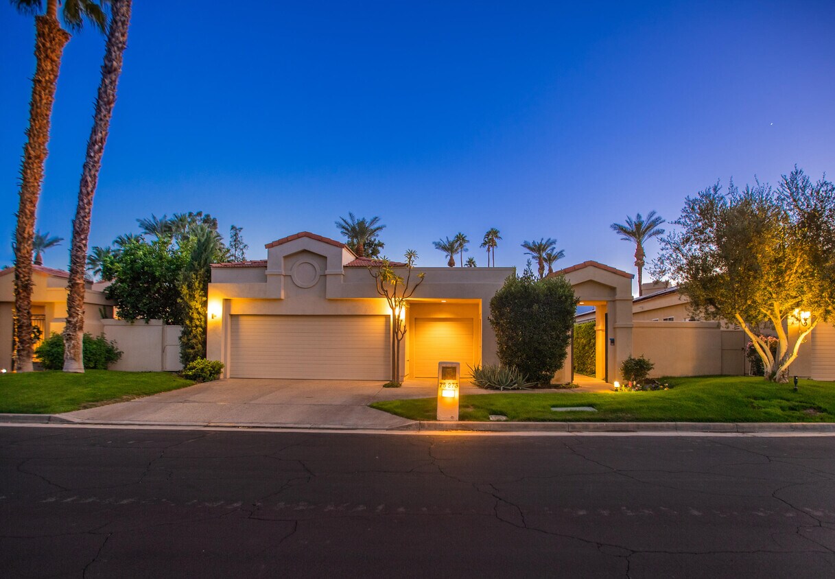 Primary Photo - 75273 Spyglass Dr