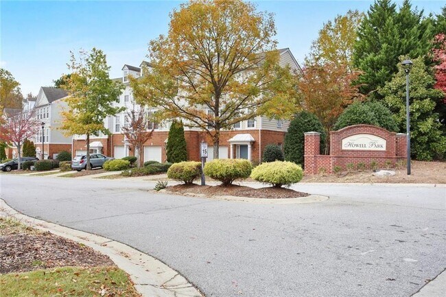 Foto del edificio - 4081 Howell Park Rd