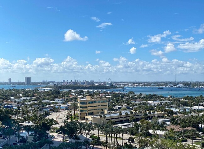 Foto del edificio - 3000 N Ocean Dr