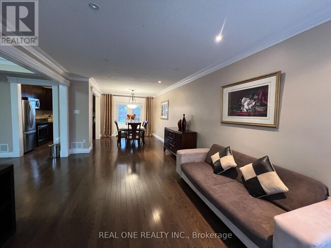 Building Photo - 134 Avondale Ave