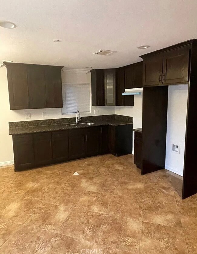 Foto del edificio - 1516 E 55th St