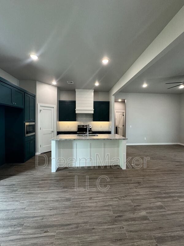 Building Photo - 761 Apple Blossom Wy