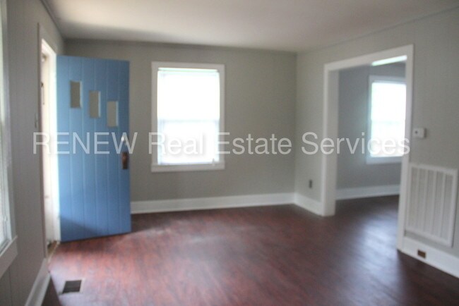 Building Photo - 1408 Bryan St