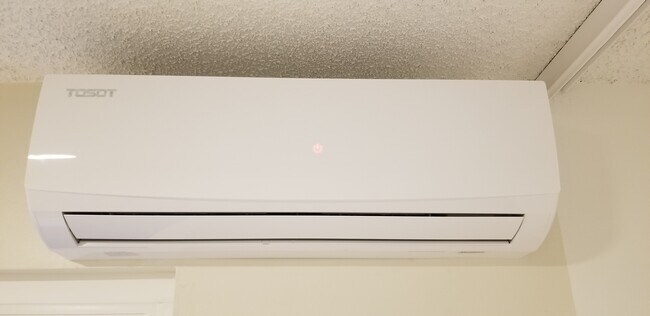 Fresh AC and Heat - 2044 Evergreen St