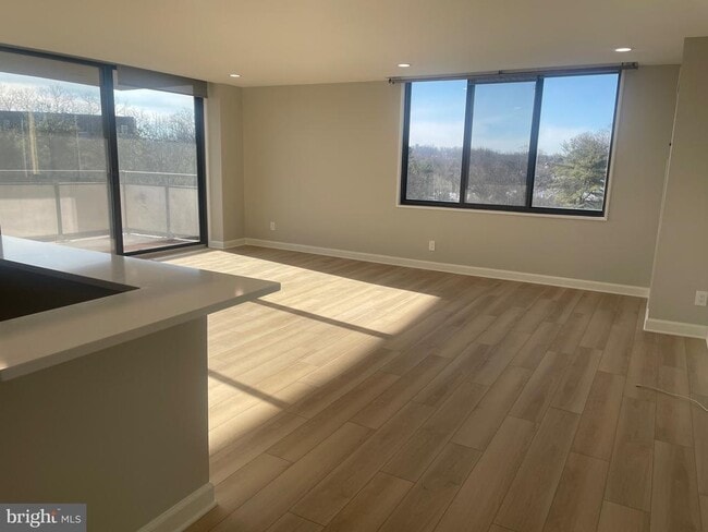 Building Photo - 5225 Pooks Hill Rd