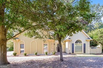 Building Photo - 1272 Channel Park SW