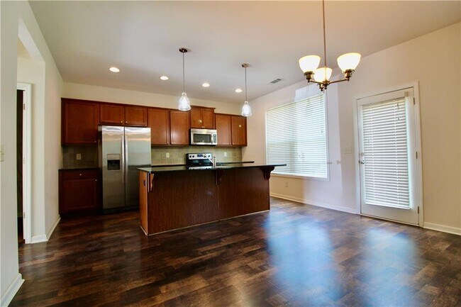 Building Photo - 5915 Waterway Pl