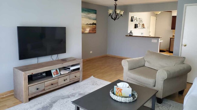 Foto del edificio - 9475 Bay Colony Dr