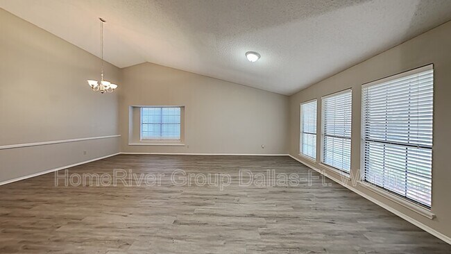 Building Photo - 7101 Christina Ln