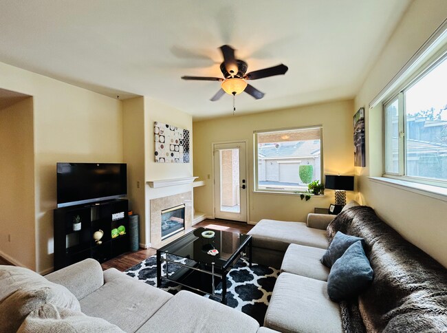 Foto del edificio - 900 S Meadows Pky