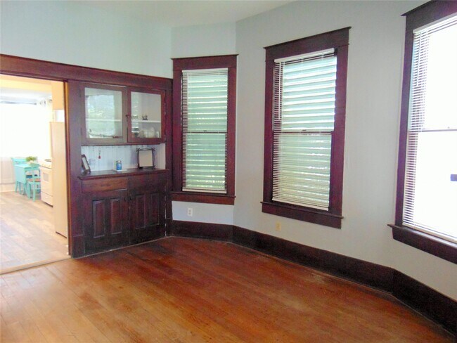 Foto del edificio - 3420 Avenue R