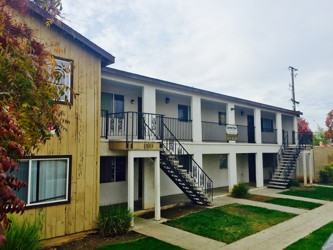 Complex - 1333 N Peach Ave