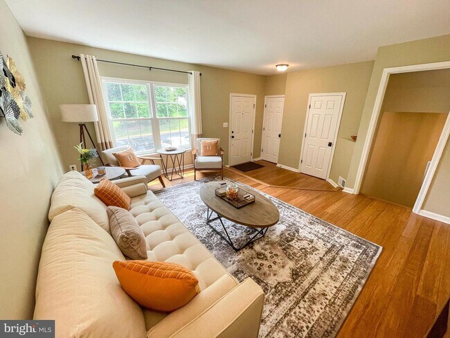 Foto del edificio - 15604 Plain Dealing Pl