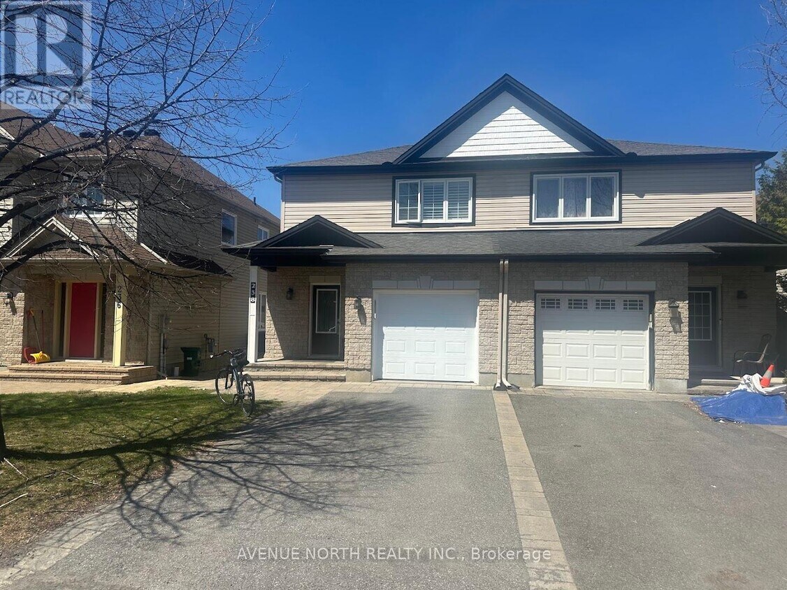 Photo principale - 238 Tewsley Dr
