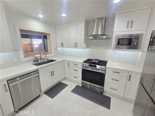Building Photo - 2524 Elden Ave