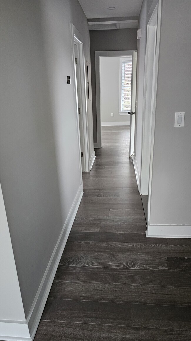 Building Photo - 1753 Rutherford St