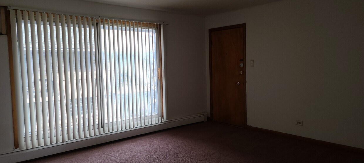 Foto del edificio - 1129 W 127th St