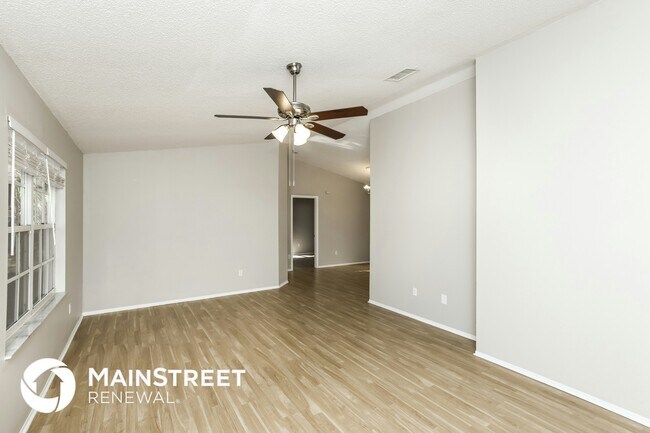 Foto del edificio - 1084 Thompson Rd SW