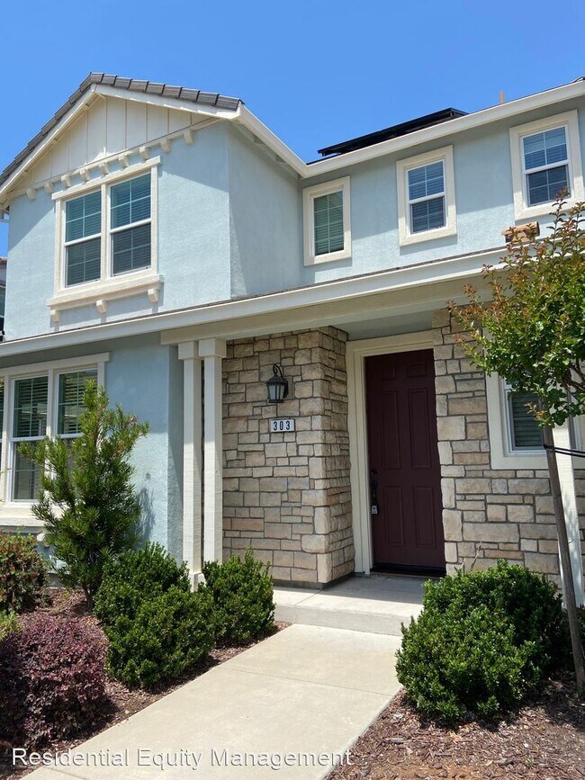 Building Photo - 3 br, 2.5 bath House - 303 Colner Circle