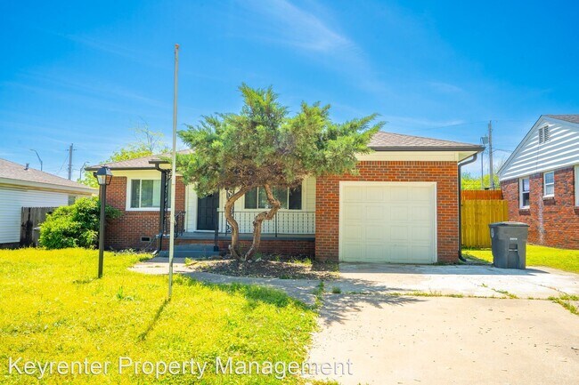 Building Photo - 3 br, 1.5 bath House - 4012 E 27th St