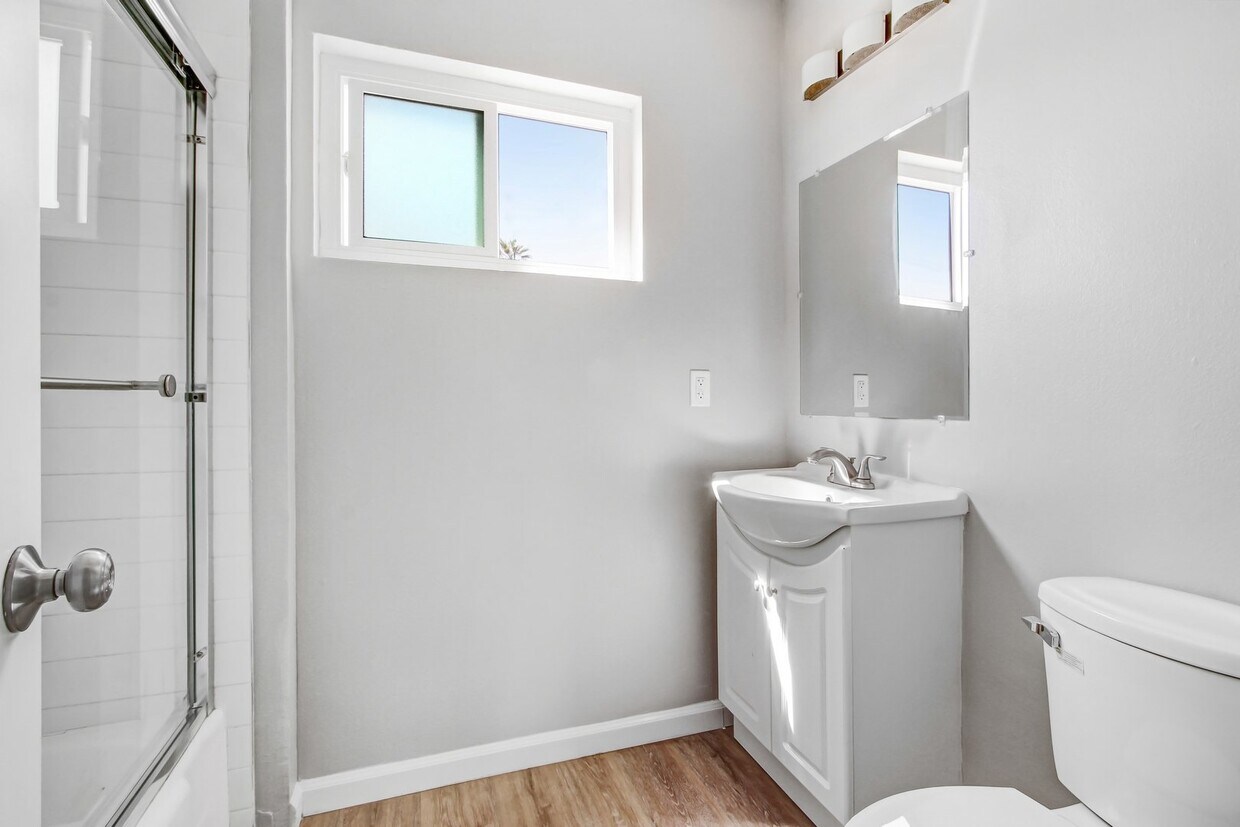 1029 S. Union Ave. | Apartments in Los Angeles, CA