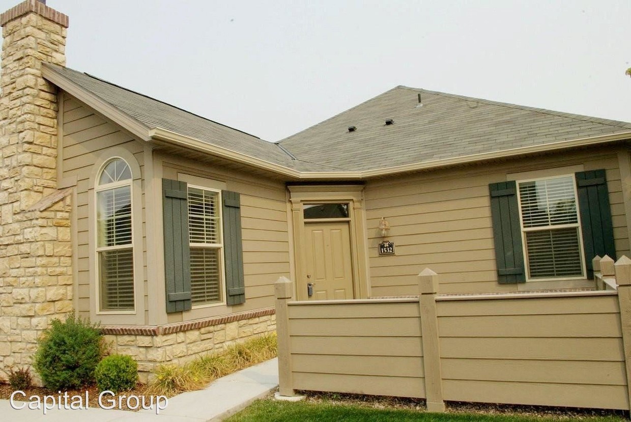 Primary Photo - 1532 N McKinney Ln