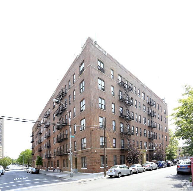 Fotografía del edificio - 2015 Southern Blvd