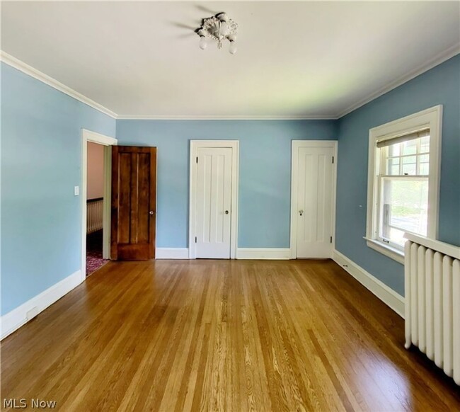 Building Photo - HUGE HOME FOR RENT IN CLEVELAND HEIGHTS FO...