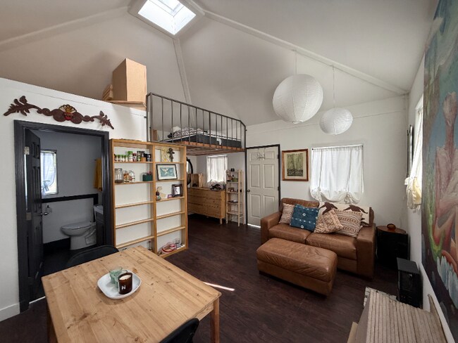 Foto del edificio - 3060 Marmil Ave