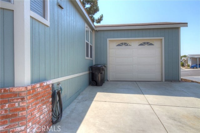 Building Photo - 2851 Rolling Hills Dr