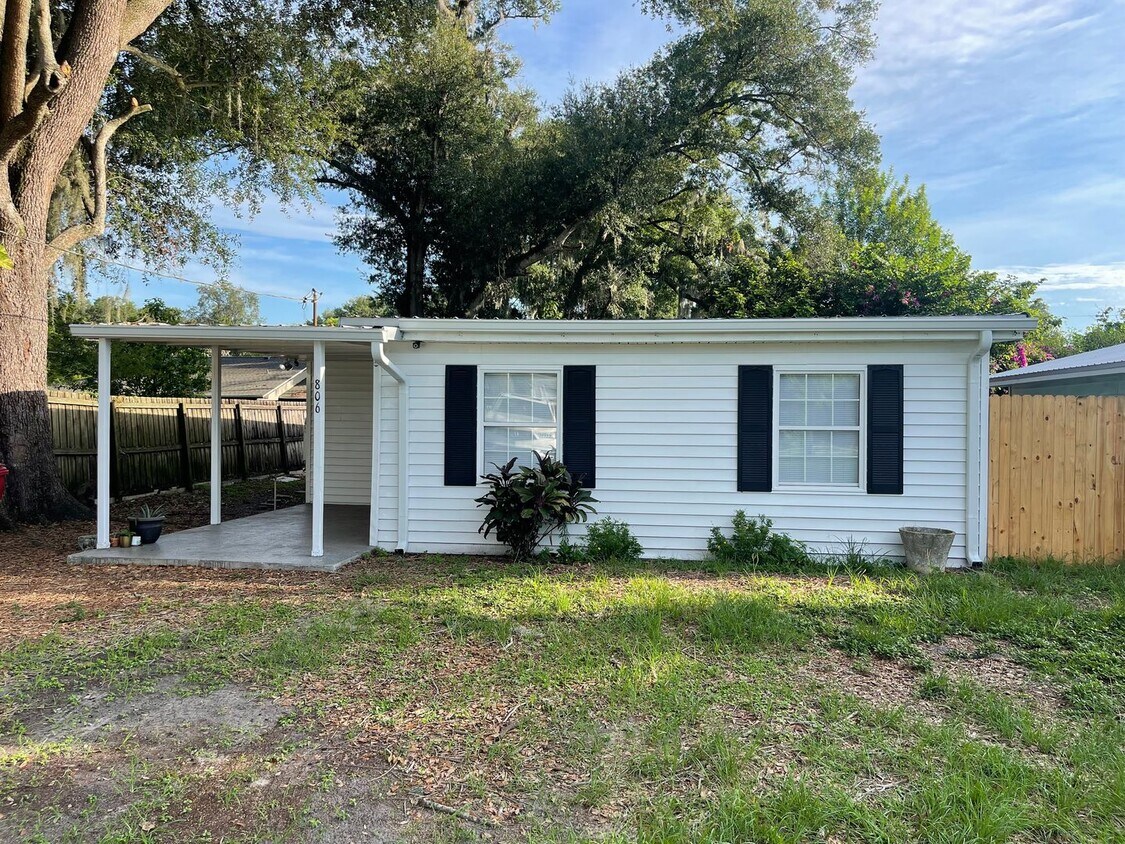 Primary Photo - Charming 2 Bedroom, 1 Bath Rental Home wit...