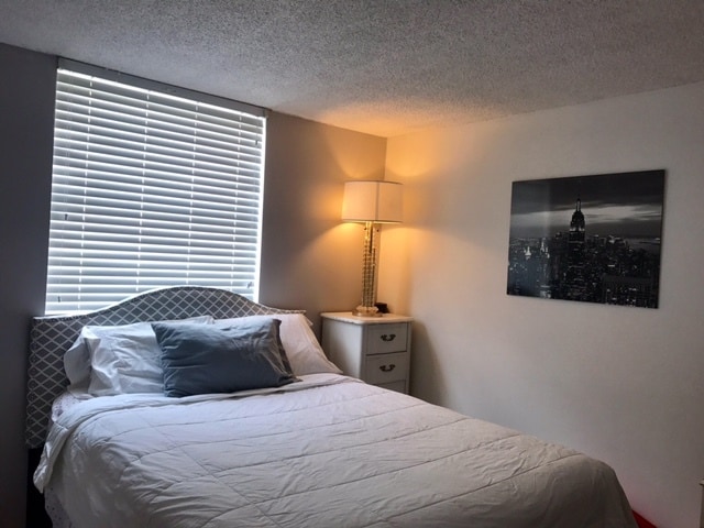 master bedroom (unfurnished) - 501 SW 1st St