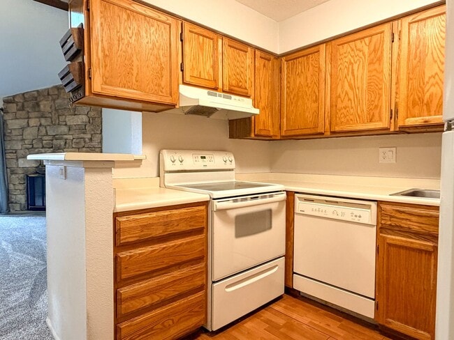 Foto del edificio - Bright and Welcoming Condo in Aurora!
