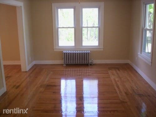 Primary Photo - 5207 90th St