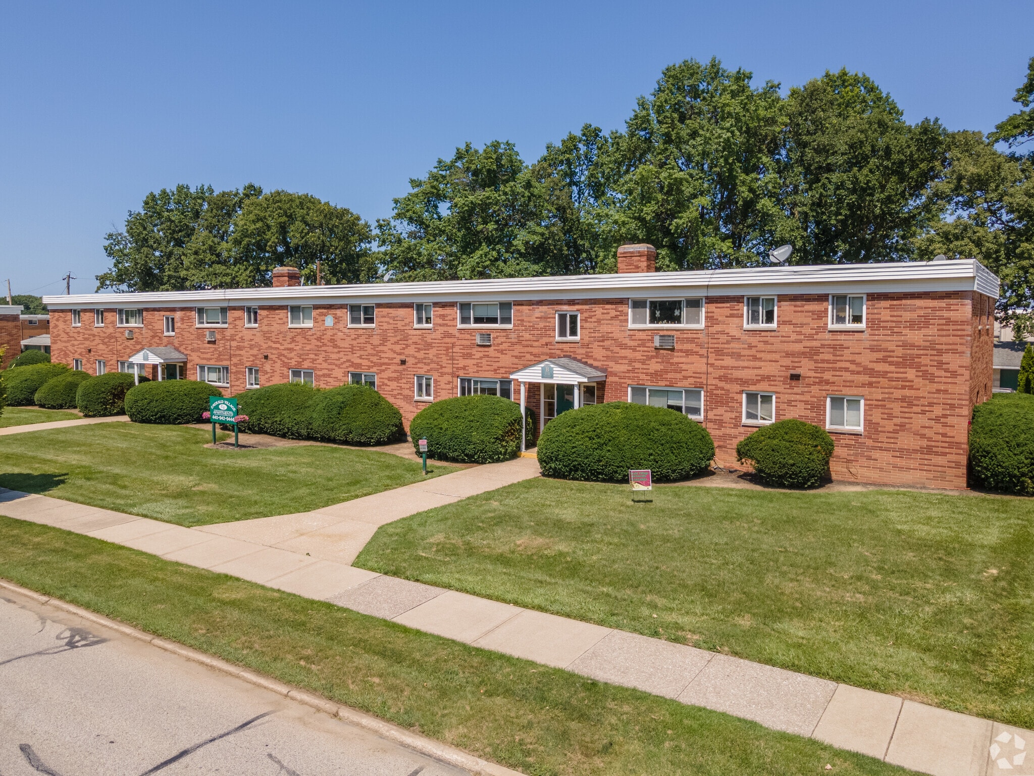 Emerald Village Apartments – photo 1 of 34