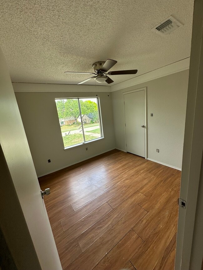 Foto del edificio - 3628 Blossom Trail