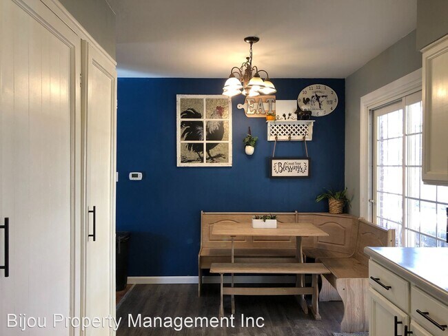 Foto del edificio - 3 br, 3 bath House - 800 Dean Dr.