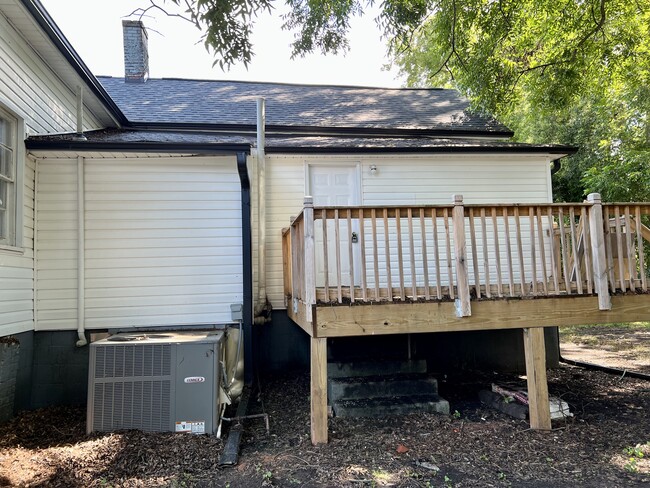 Back deck going out to backyard - 605 S Marietta St