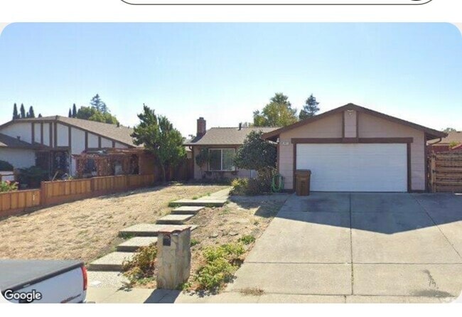 Building Photo - 3421 Gregory Dr