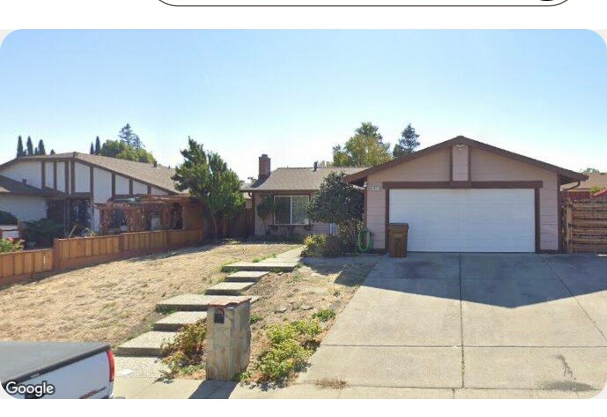 Primary Photo - 3421 Gregory Dr
