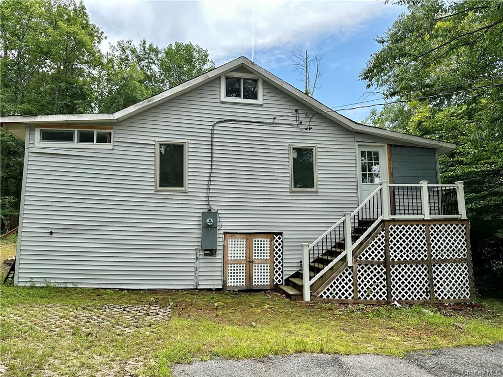 Primary Photo - 9 Arbor Trail