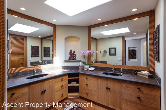 Foto del edificio - 1633 Mecca Dr