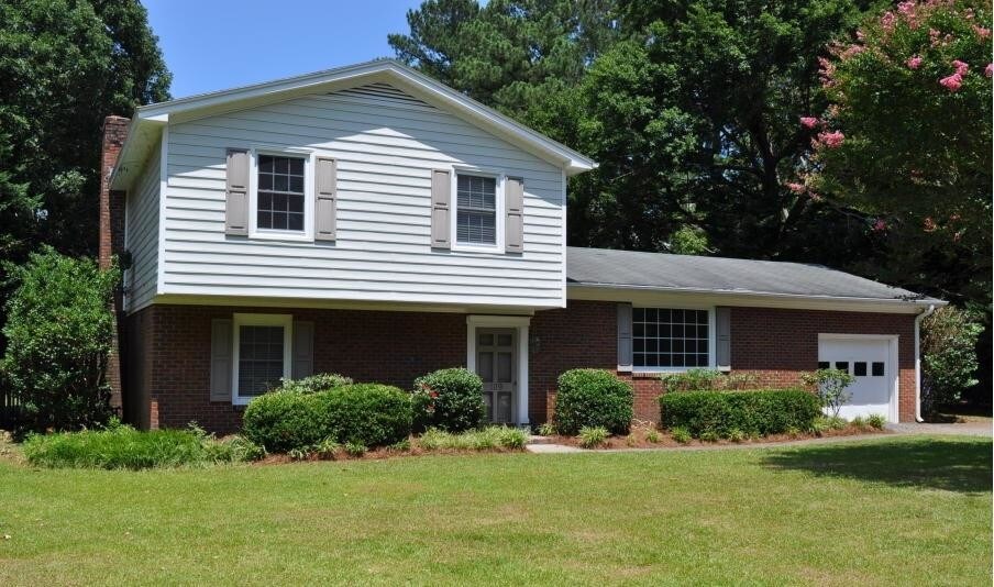 Primary Photo - 109 Tuckahoe Drive