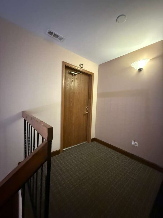 Building Photo - 320 Newport Ln