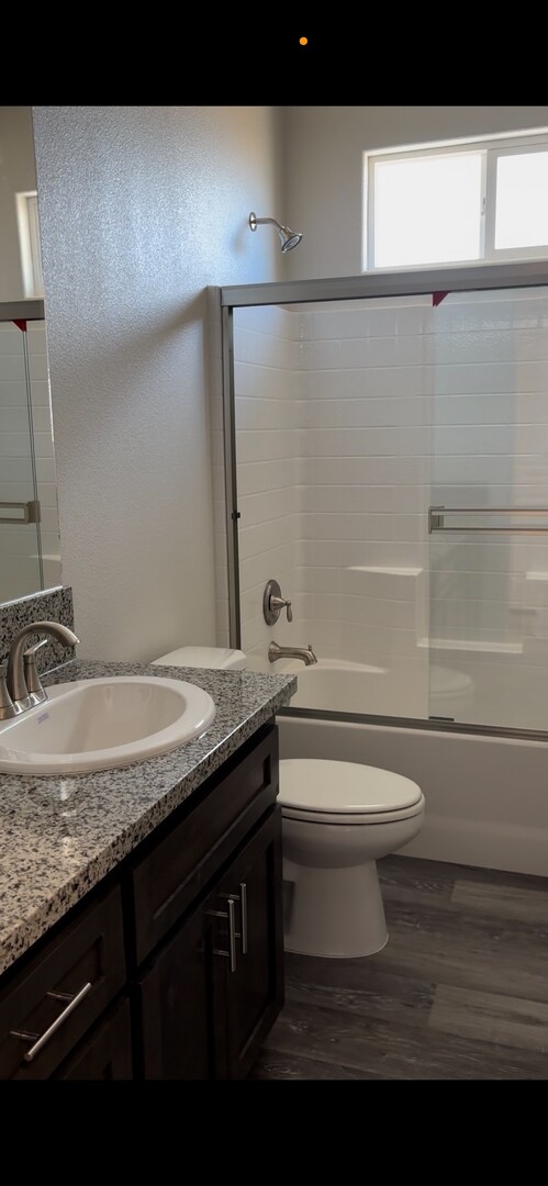 Foto del edificio - Turn Key!