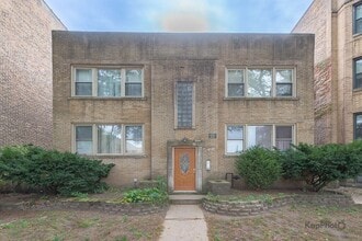 Building Photo - 2041 W Jarvis Ave